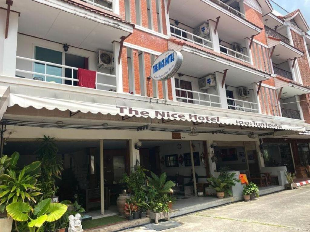 The Nice Patong Hotel Exterior foto